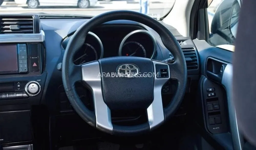 Toyota Land Cruiser Prado 2015 for Sale in Dubai Image-7