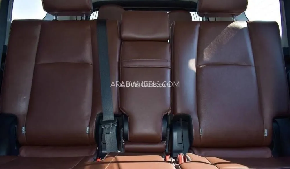 Toyota Land Cruiser Prado 2016 for Sale in Dubai Image-7