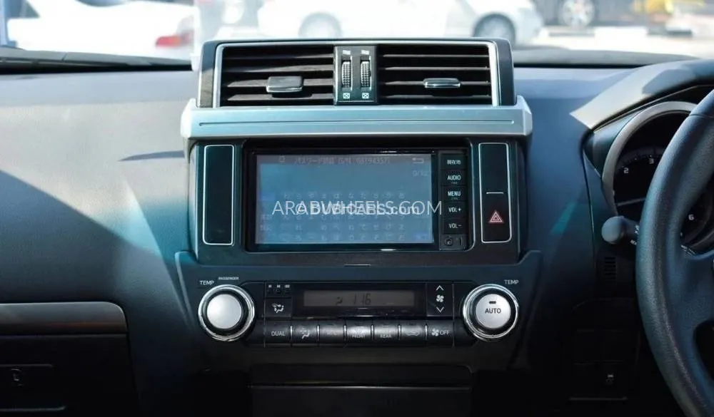 Toyota Land Cruiser Prado 2016 for Sale in Dubai Image-10