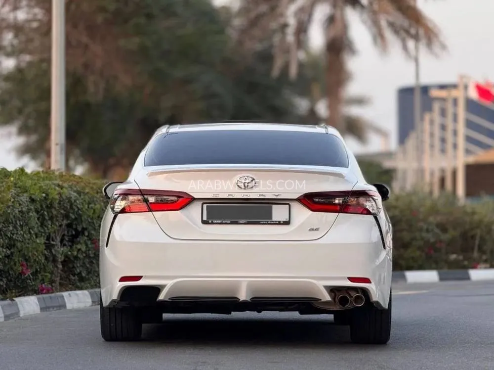 Toyota Camry 2023 for Sale in Dubai Image-6