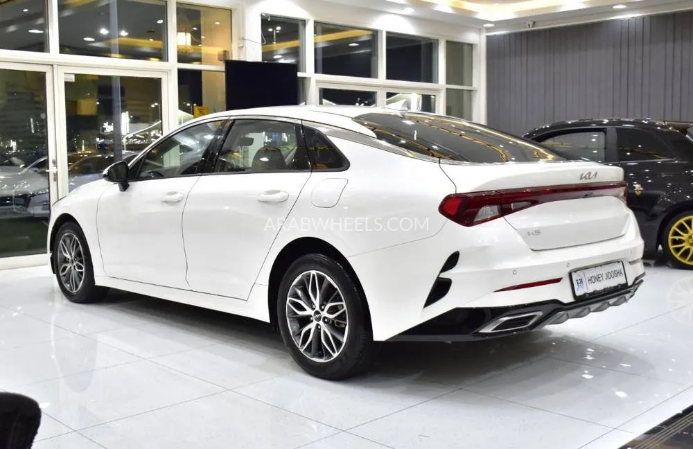 Kia K5 2022 for Sale in Dubai Image-7