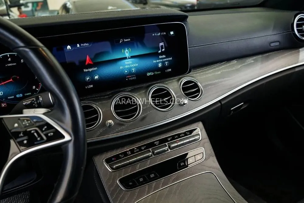 Mercedes Benz E Class 2022 for Sale in Dubai Image-16