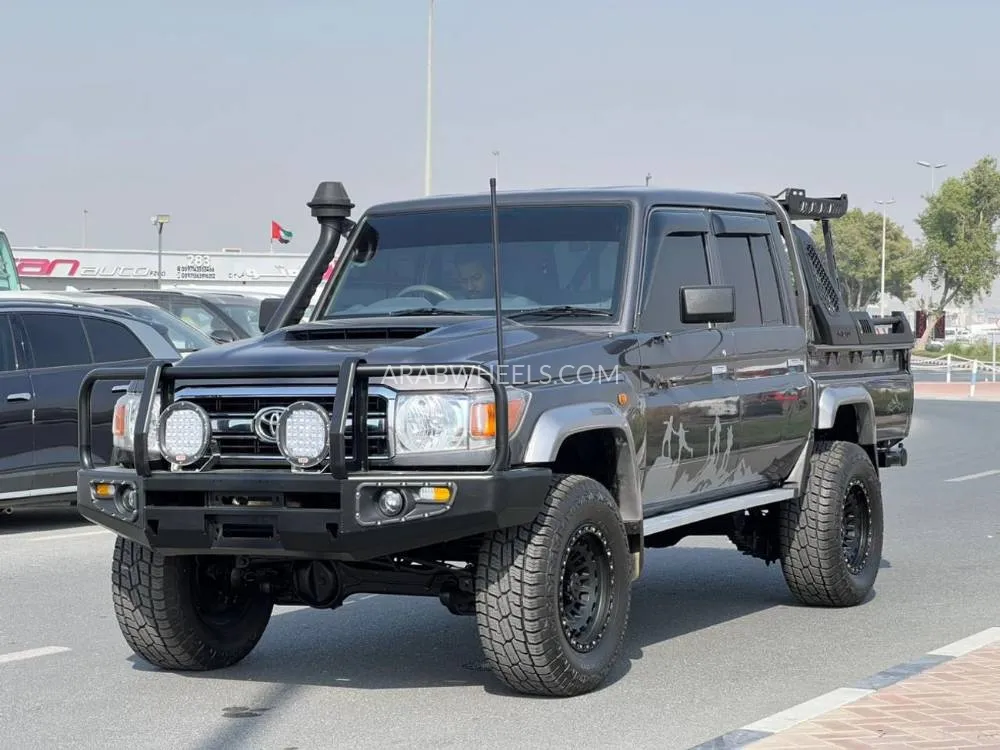 تويوتا لاند كروزر 70 سيريز 2020 for Sale in دبي Image-9