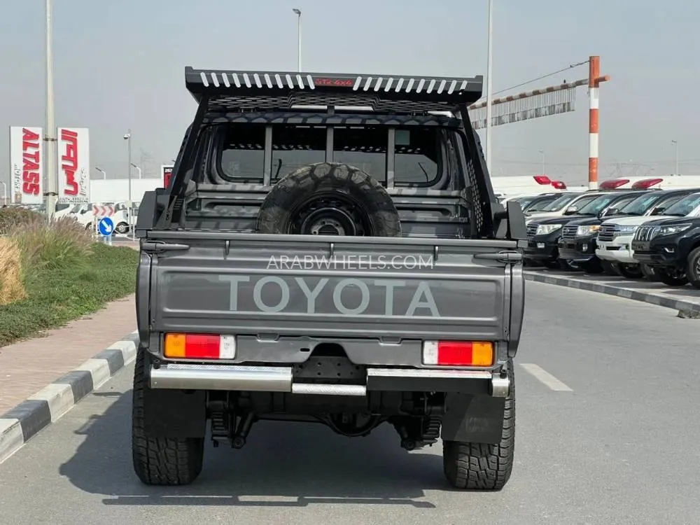 تويوتا لاند كروزر 70 سيريز 2020 for Sale in دبي Image-10