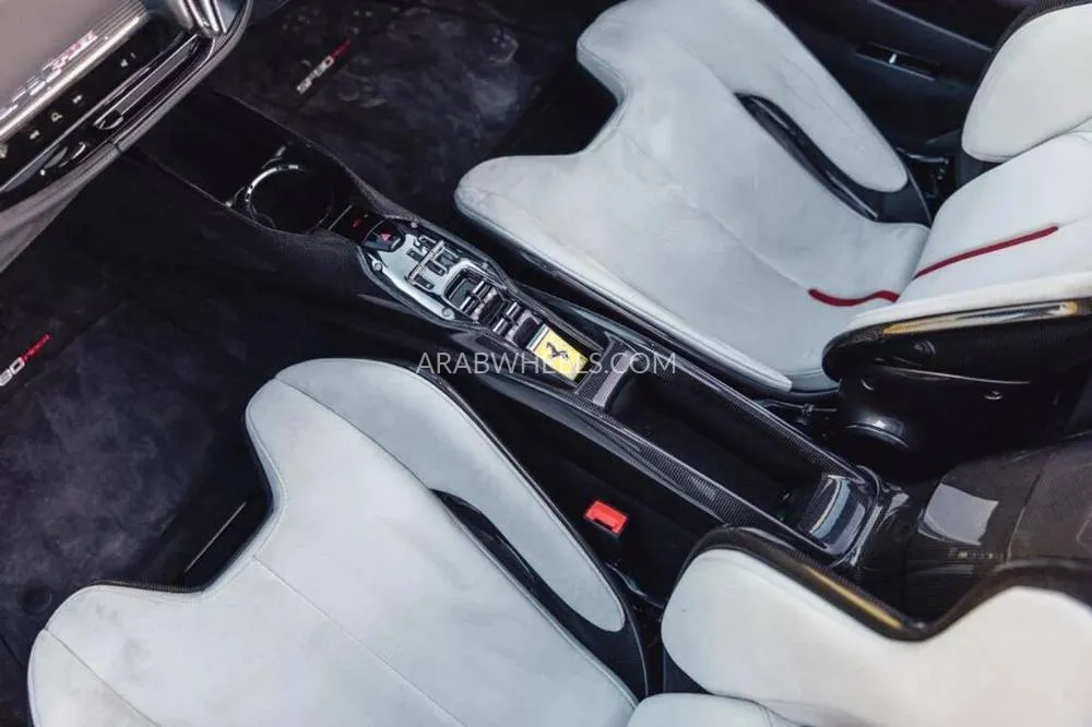 فيراري SF90 سبايدر 2022 for Sale in دبي Image-14