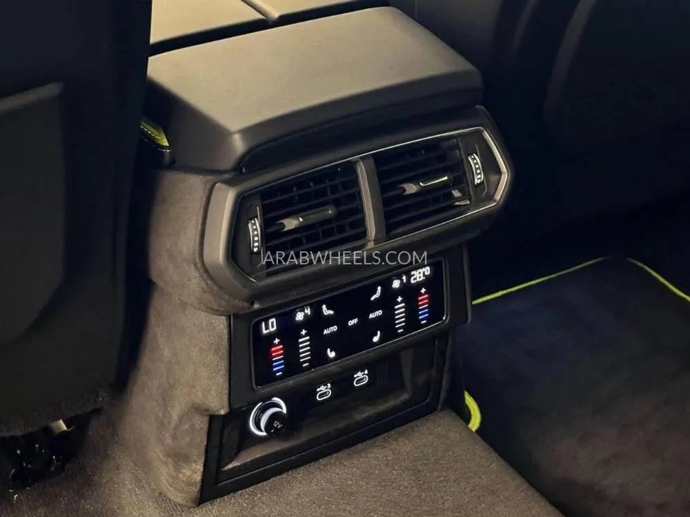 Lamborghini Urus 2025 for Sale in Dubai Image-5