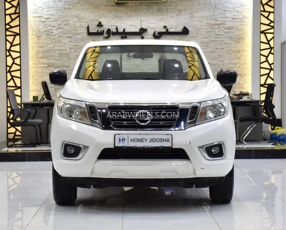 Nissan Navara 2020 for Sale in Dubai Image-2