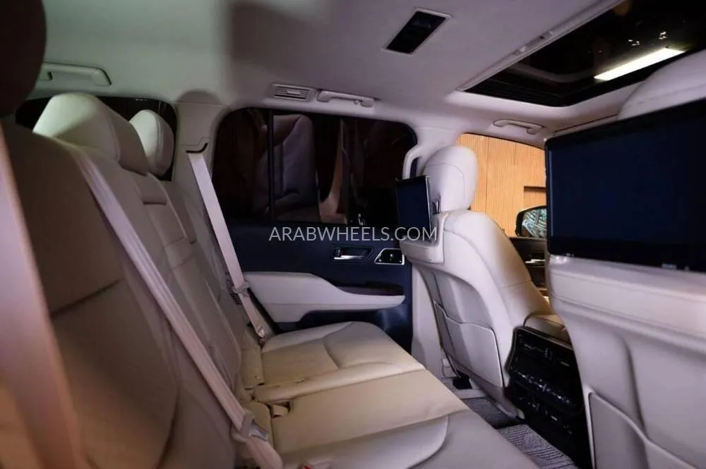 Toyota Land Cruiser 2024 for Sale in Dubai Image-2