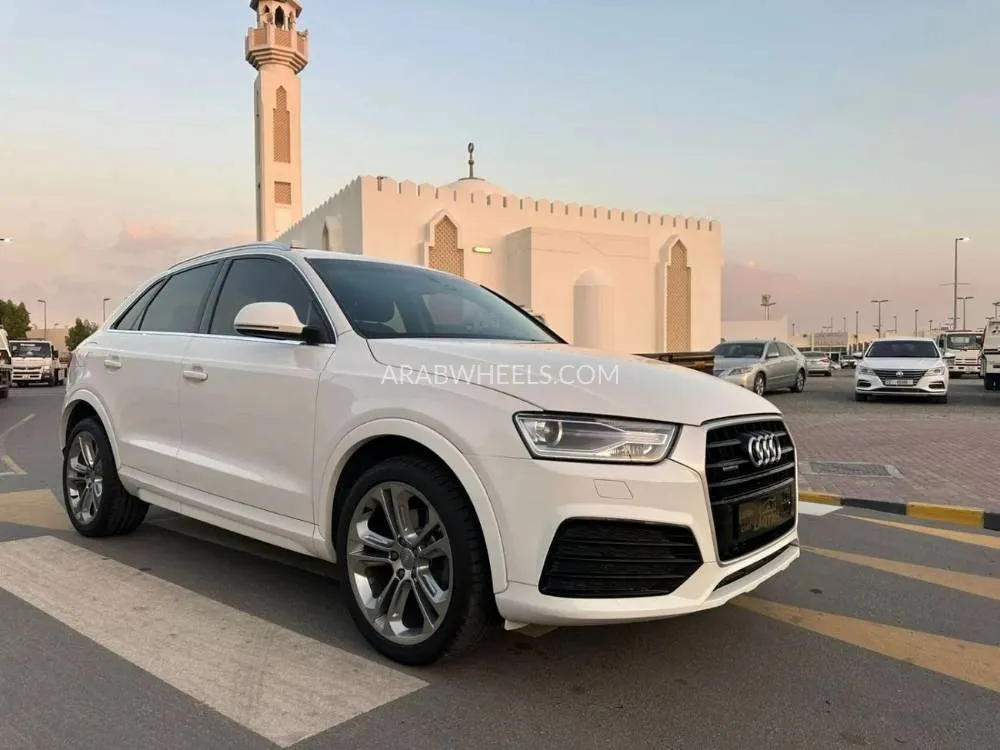 Audi Q3 2018 for Sale in Sharjah Image-2