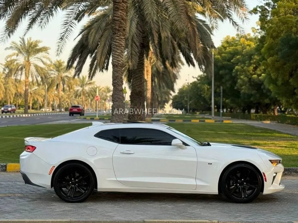 Chevrolet Camaro 2016 for Sale in Sharjah Image-8