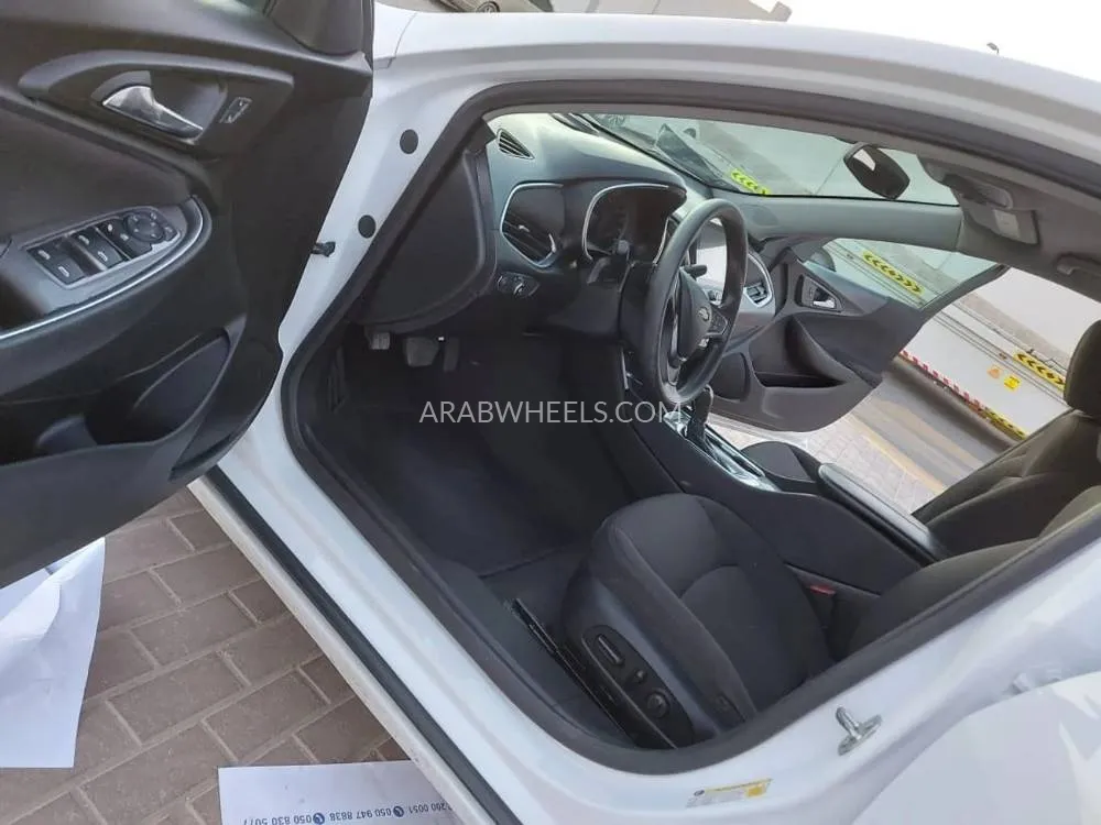 Chevrolet Malibu 2020 for Sale in Sharjah Image-5