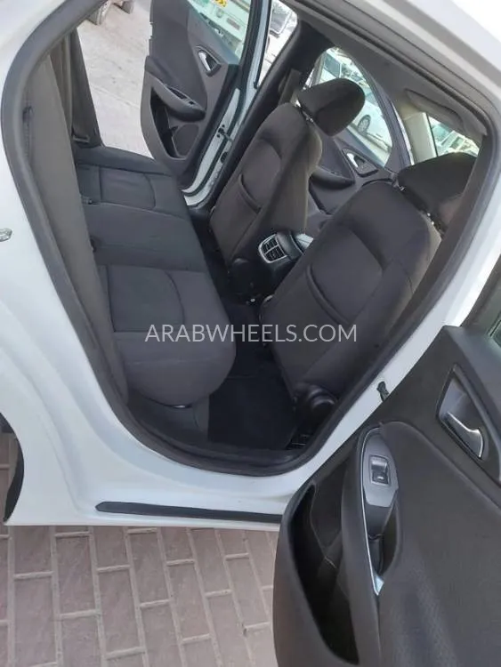 Chevrolet Malibu 2020 for Sale in Sharjah Image-6