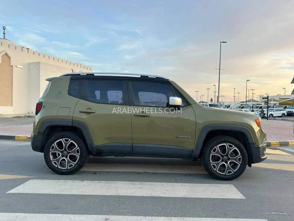 جيب رينيجيد 2015 for Sale in الشارقة Image-2