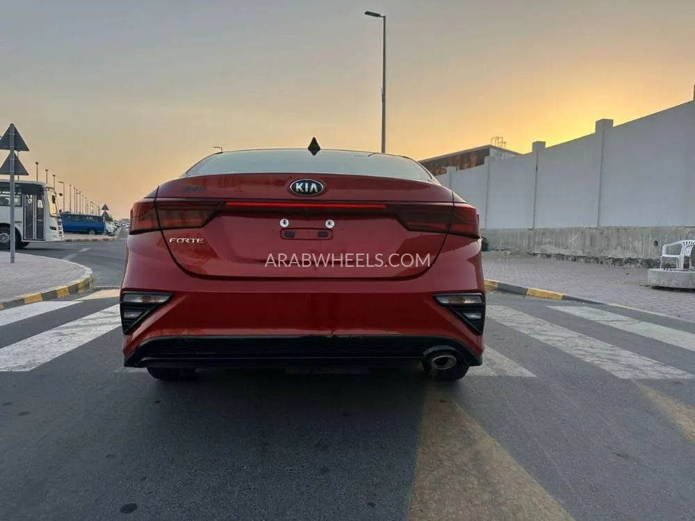 Kia Forte 2019 for Sale in Sharjah Image-14