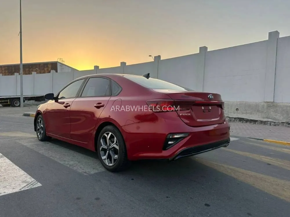 Kia Forte 2019 for Sale in Sharjah Image-6