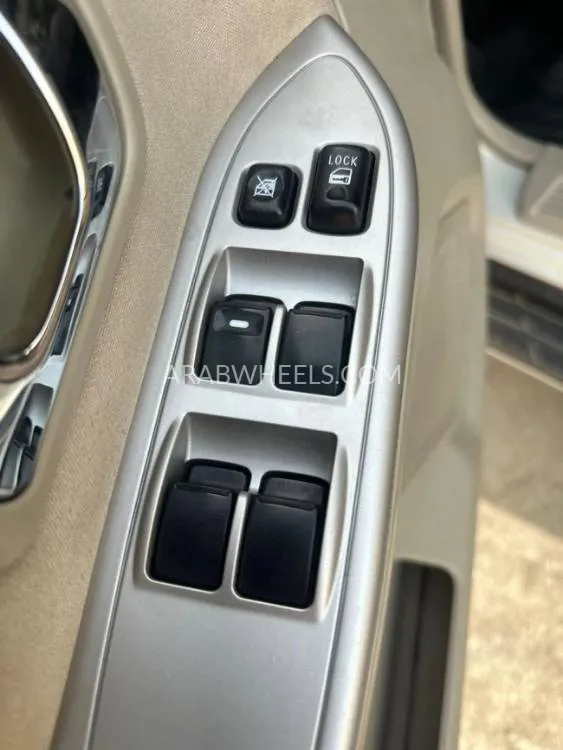 ميتسوبيشي باجيرو 2014 for Sale in الشارقة Image-13