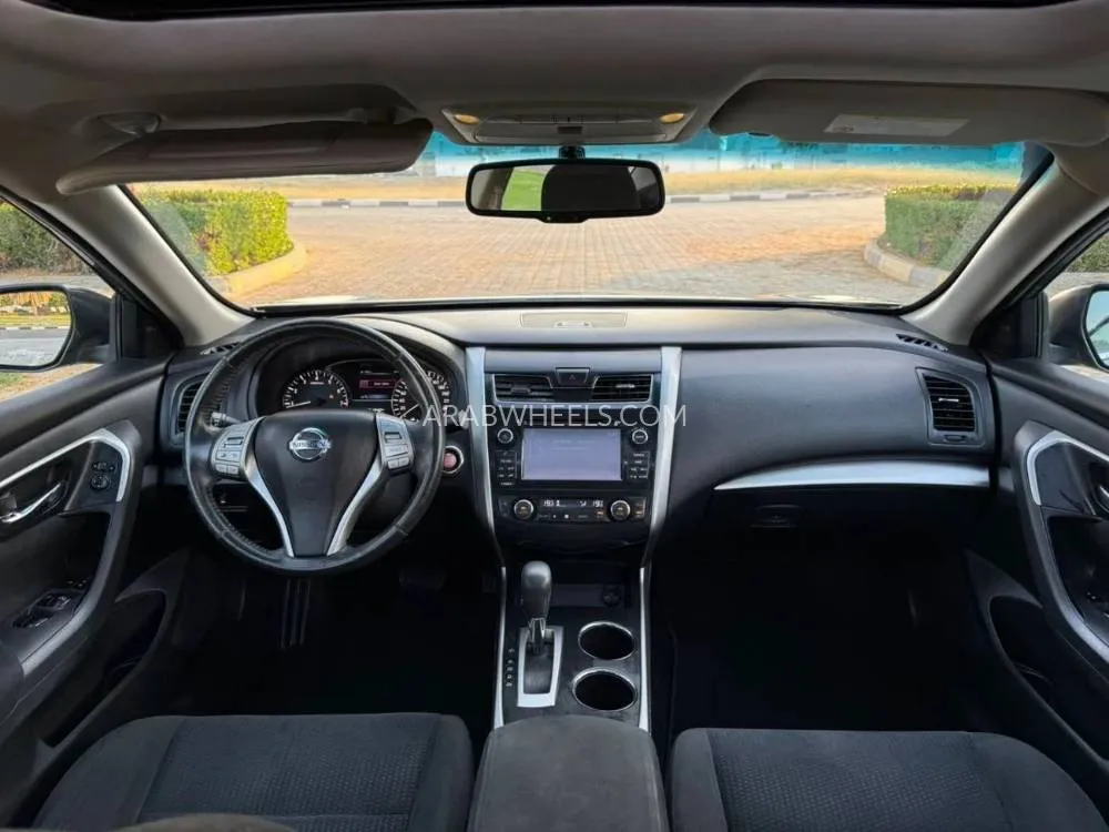 Nissan Altima 2015 for Sale in Sharjah Image-14