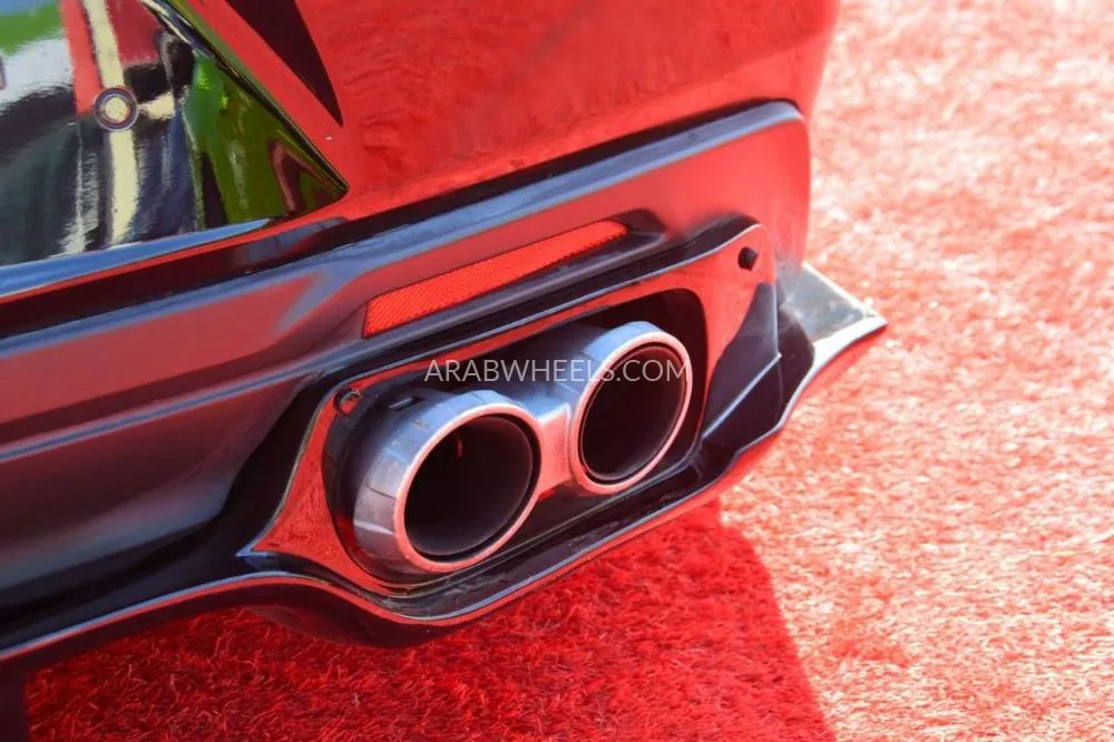 شيفروليه كامارو 2017 for Sale in الشارقة Image-16