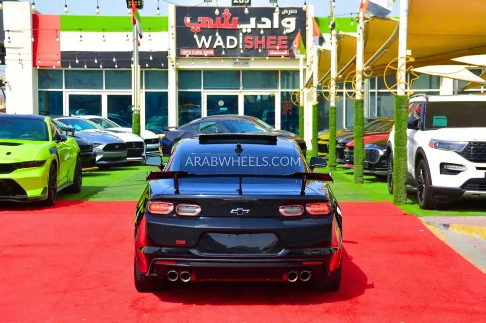 Chevrolet Camaro 2023 for Sale in Sharjah Image-7