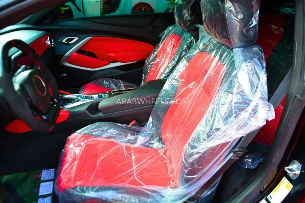 Chevrolet Camaro 2023 for Sale in Sharjah Image-15
