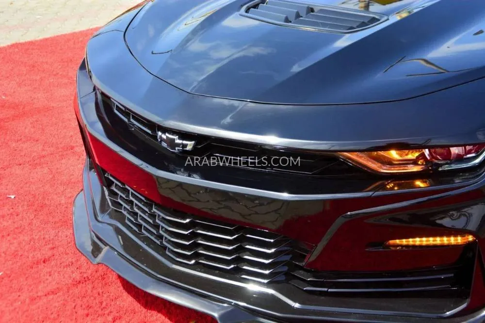 Chevrolet Camaro 2023 for Sale in Sharjah Image-18