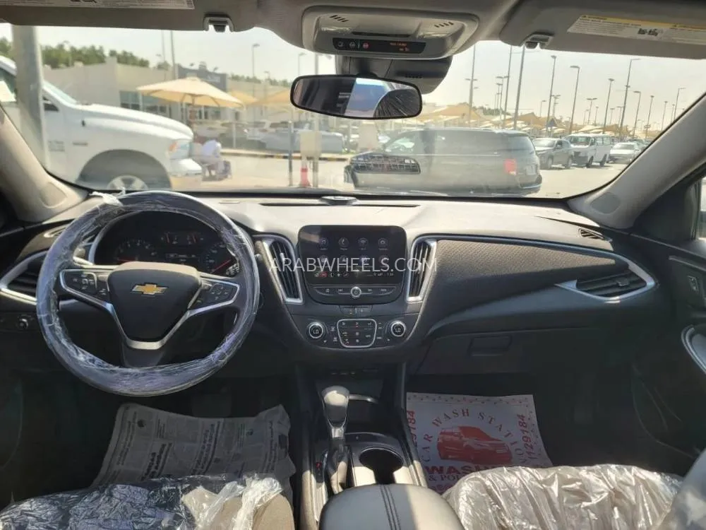 Chevrolet Malibu 2023 for Sale in Sharjah Image-12