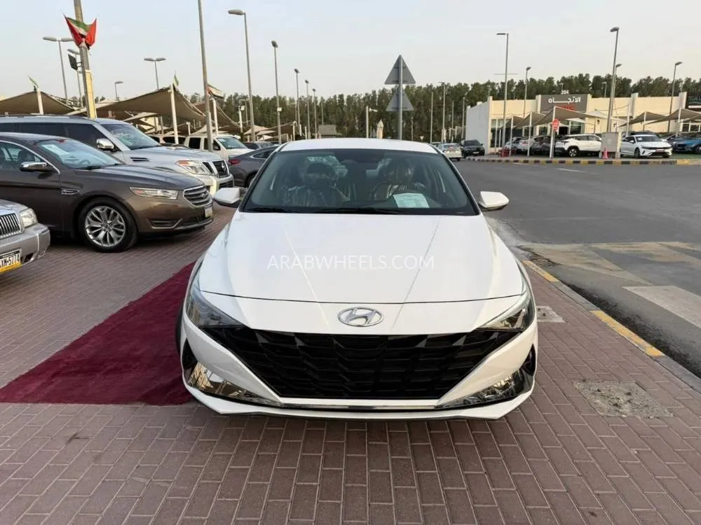 Hyundai Elantra 2022 for Sale in Sharjah Image-2