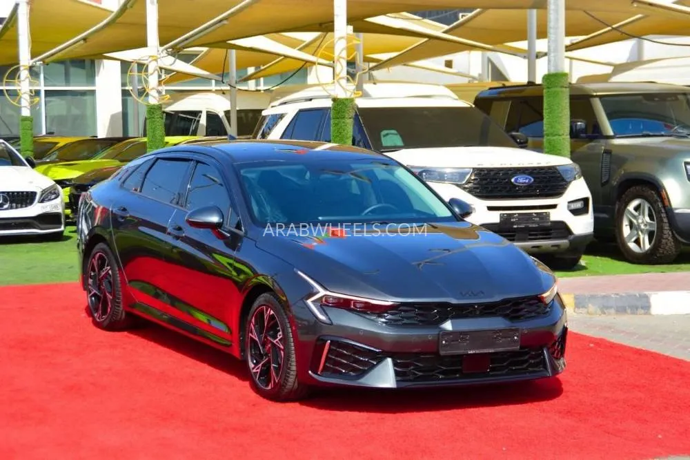 Kia K5 2025 for Sale in Sharjah Image-3