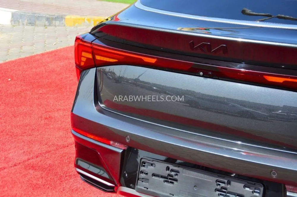 Kia K5 2025 for Sale in Sharjah Image-10