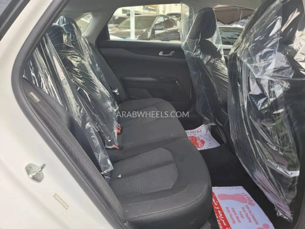 Kia K5 2021 for Sale in Sharjah Image-18