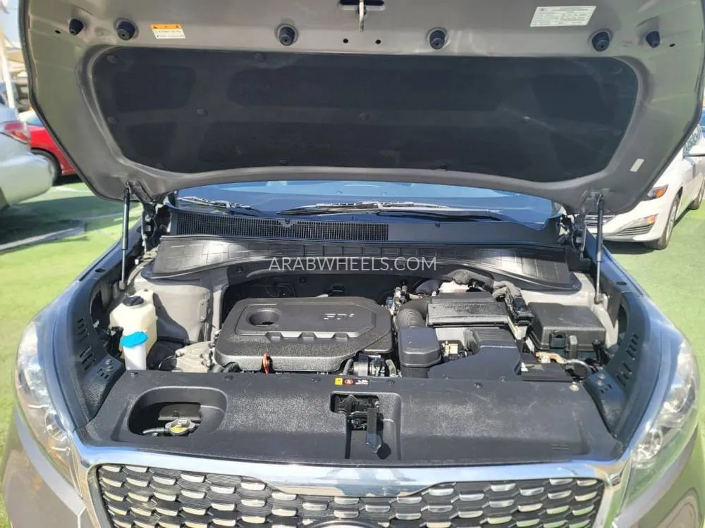 كيا سورينتو 2019 for Sale in الشارقة Image-21