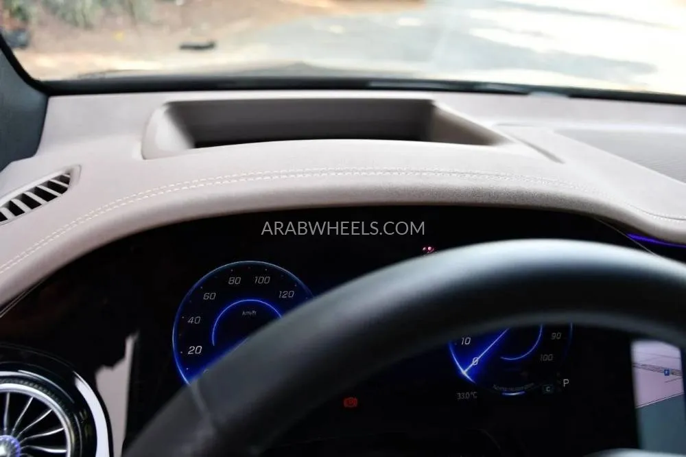 Mercedes Benz EQE 2023 for Sale in Sharjah Image-12