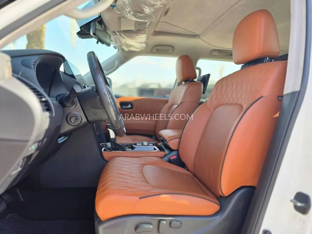 Nissan Patrol 2023 for Sale in Dubai Image-5