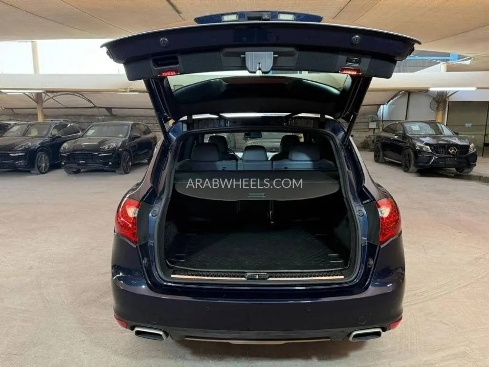 Porsche Cayenne 2011 for Sale in Dubai Image-10