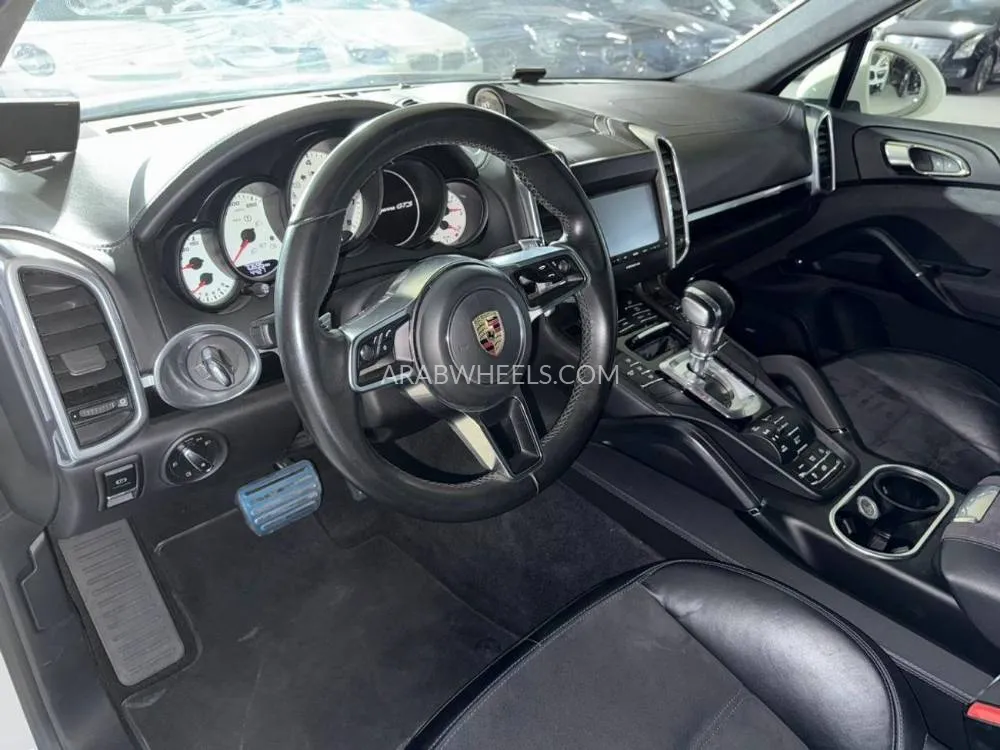 Porsche Cayenne 2016 for Sale in Dubai Image-13