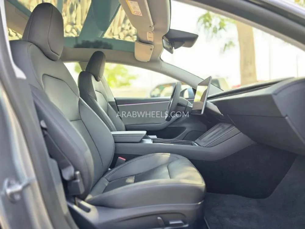 Tesla Model 3 2025 for Sale in Dubai Image-6
