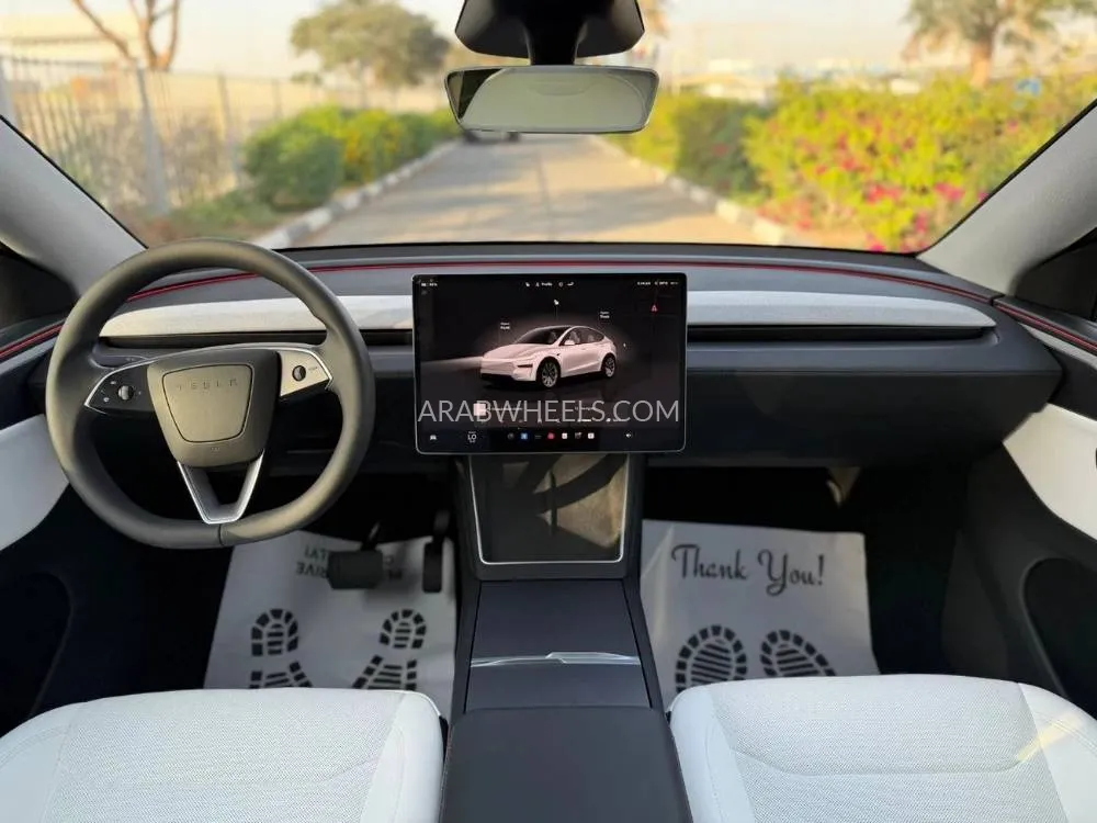 Tesla Model Y 2025 for Sale in Dubai Image-12