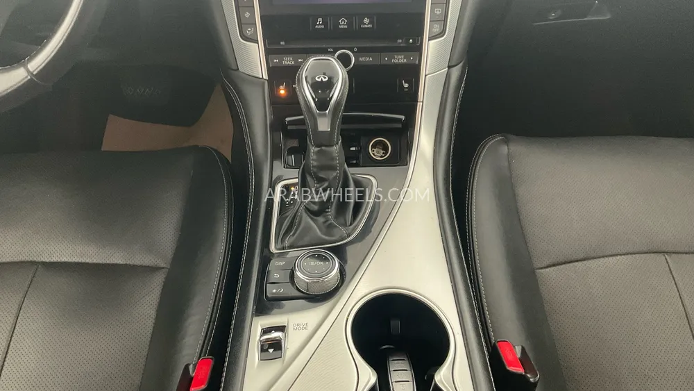 إنفينيتي Q50 2023 for Sale in دبي Image-23