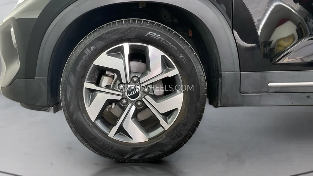 Kia Sonet 2024 for Sale in Sharjah Image-9