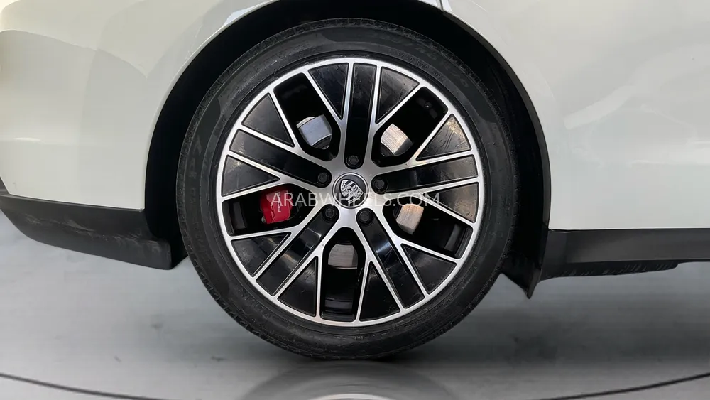 بورشه تايكان 2021 for Sale in الشارقة Image-9