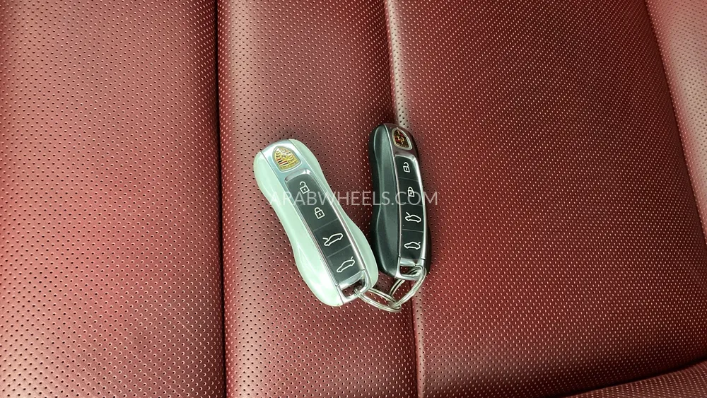 بورشه تايكان 2021 for Sale in الشارقة Image-17