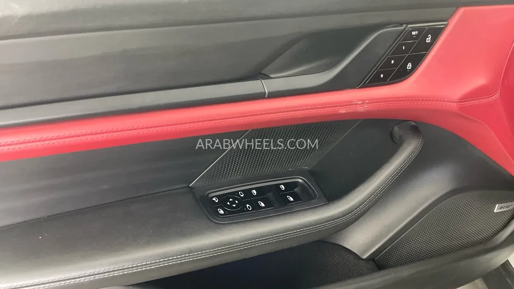 بورشه تايكان 2021 for Sale in الشارقة Image-28