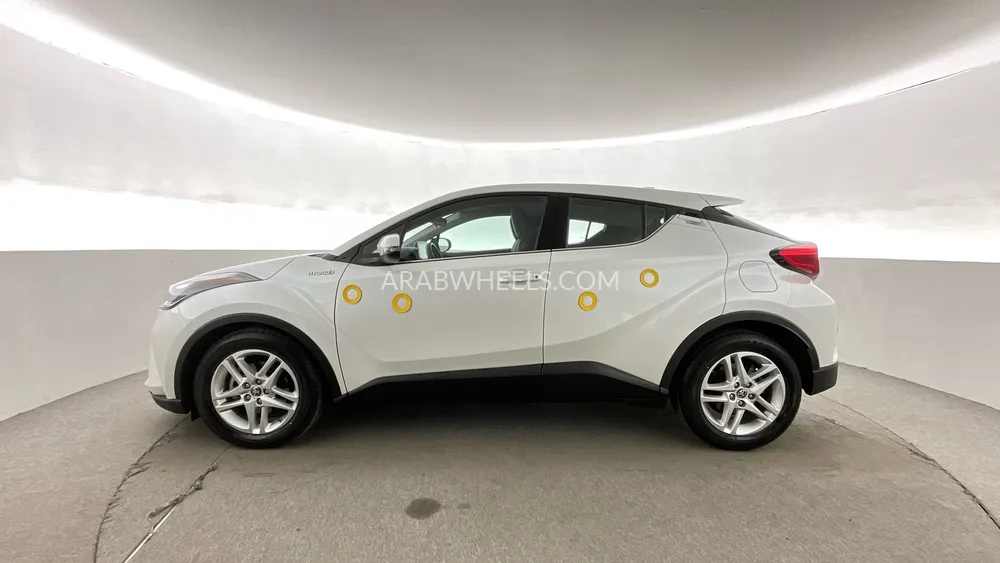Toyota C-HR 2023 for Sale in Sharjah Image-28