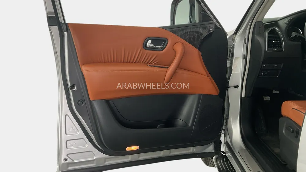 Nissan Patrol 2024 for Sale in Dubai Image-18