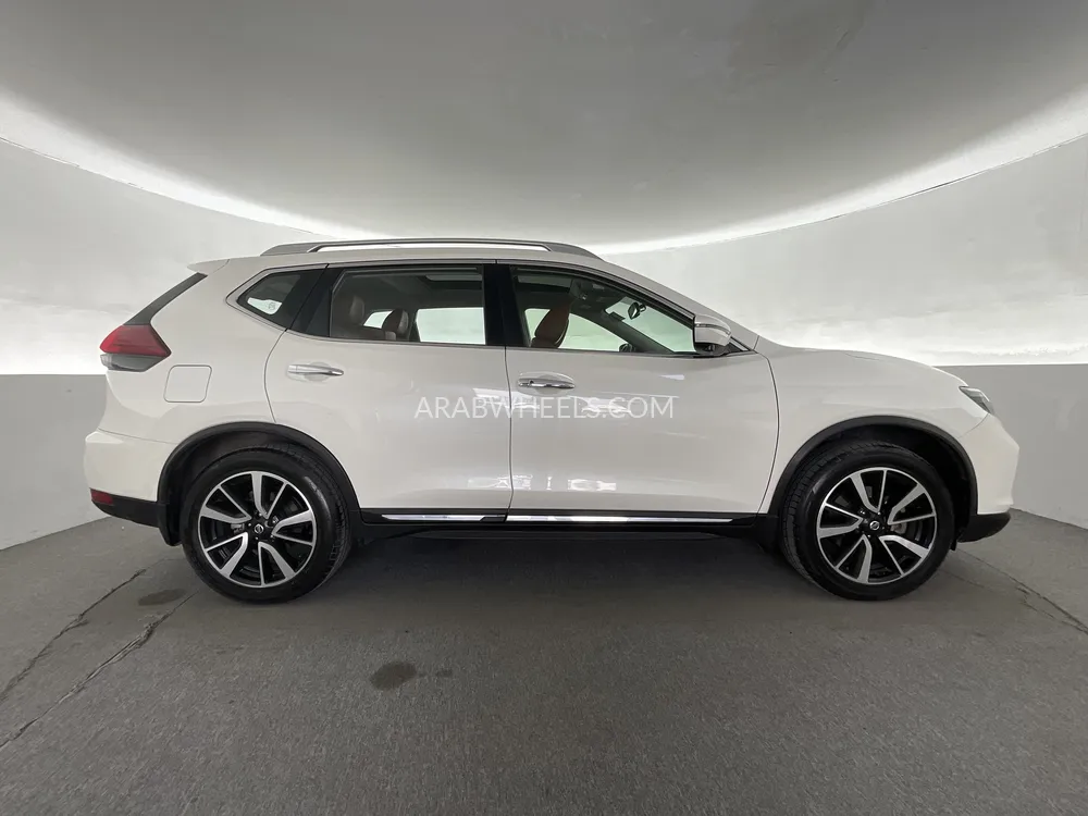 Nissan X-Trail 2022 for Sale in Dubai Image-8