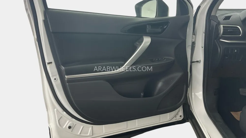 Mitsubishi Eclipse Cross 2020 for Sale in Sharjah Image-18