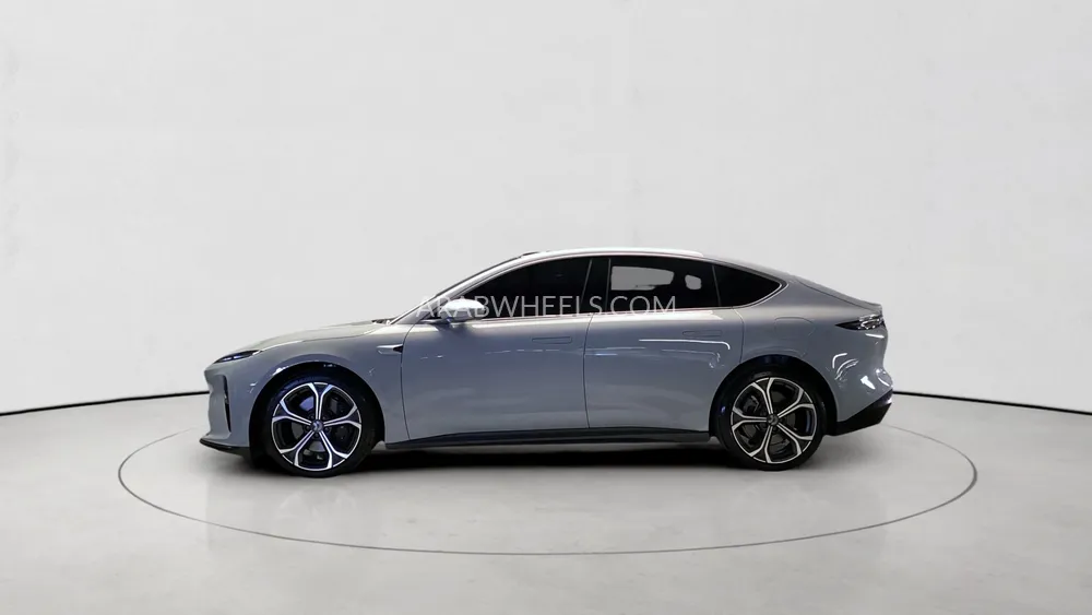 Nio ET5 2024 for Sale in Dubai Image-8