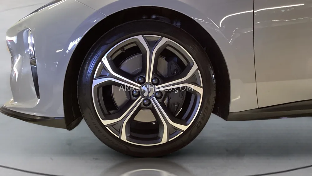 Nio ET5 2024 for Sale in Dubai Image-9