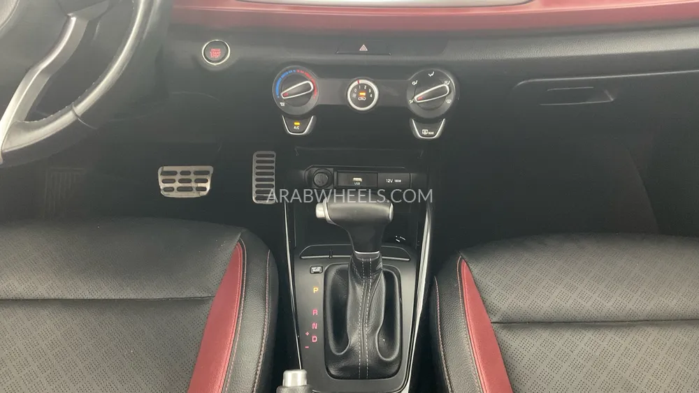 Kia Rio 2021 for Sale in Sharjah Image-23