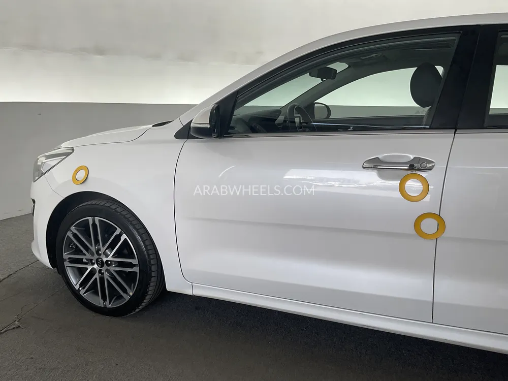 Kia Rio 2021 for Sale in Sharjah Image-30